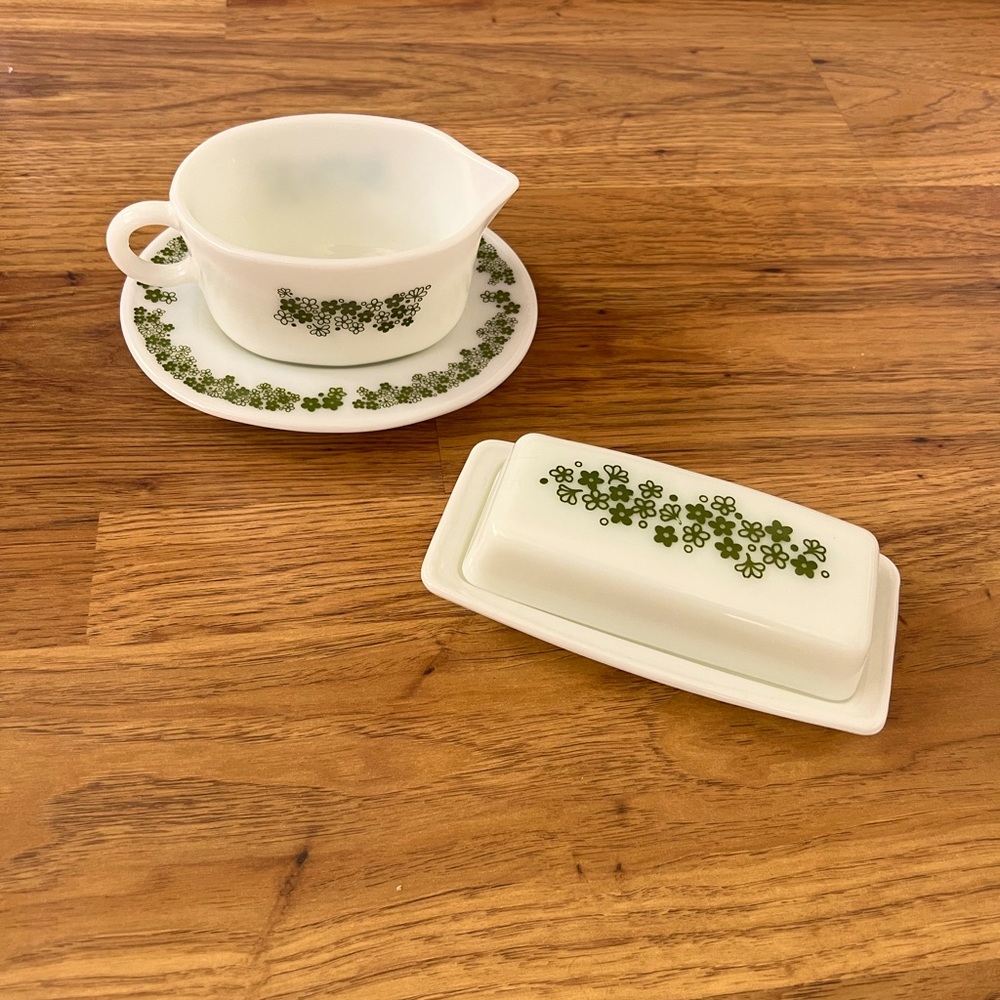 Pyrex Butter Dish Gravy Boat Crazy Daisy Spring Blossom Vintage